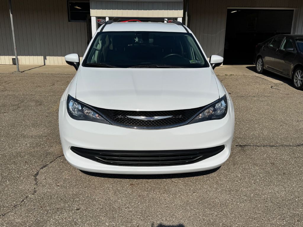 2020 Chrysler Voyager Image 51