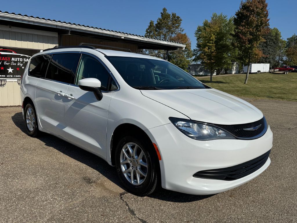 2020 Chrysler Voyager Image 53