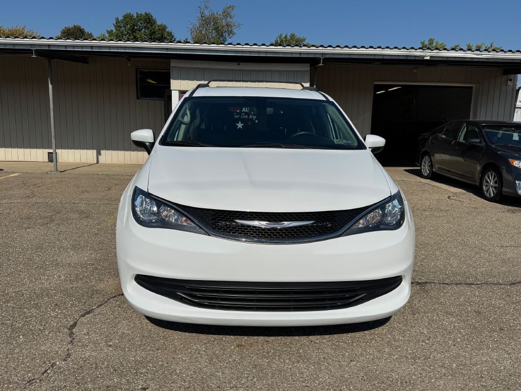 2020 Chrysler Voyager Image 54