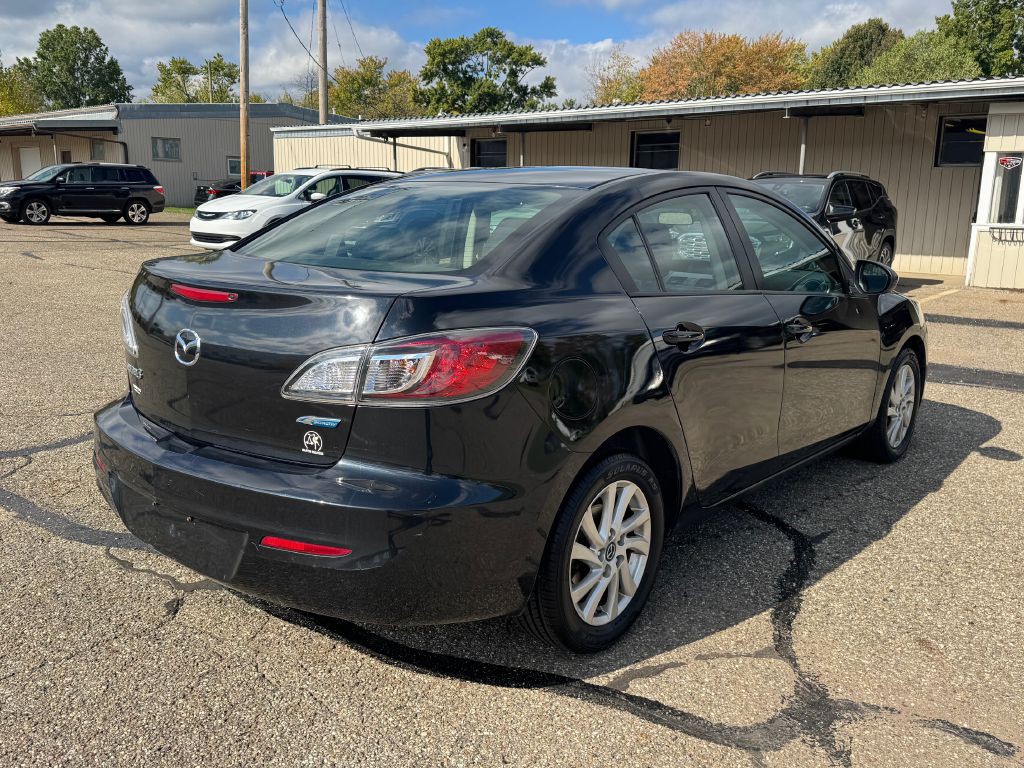 2013 Mazda Mazda3 Image 8