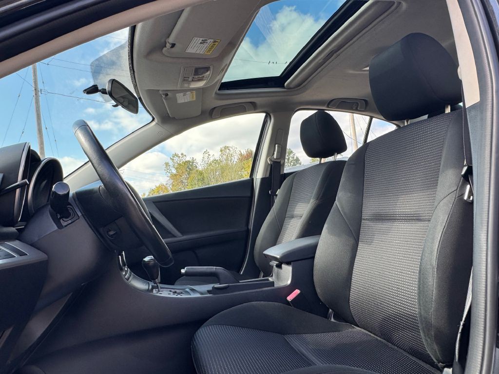 2013 Mazda Mazda3 Image 14