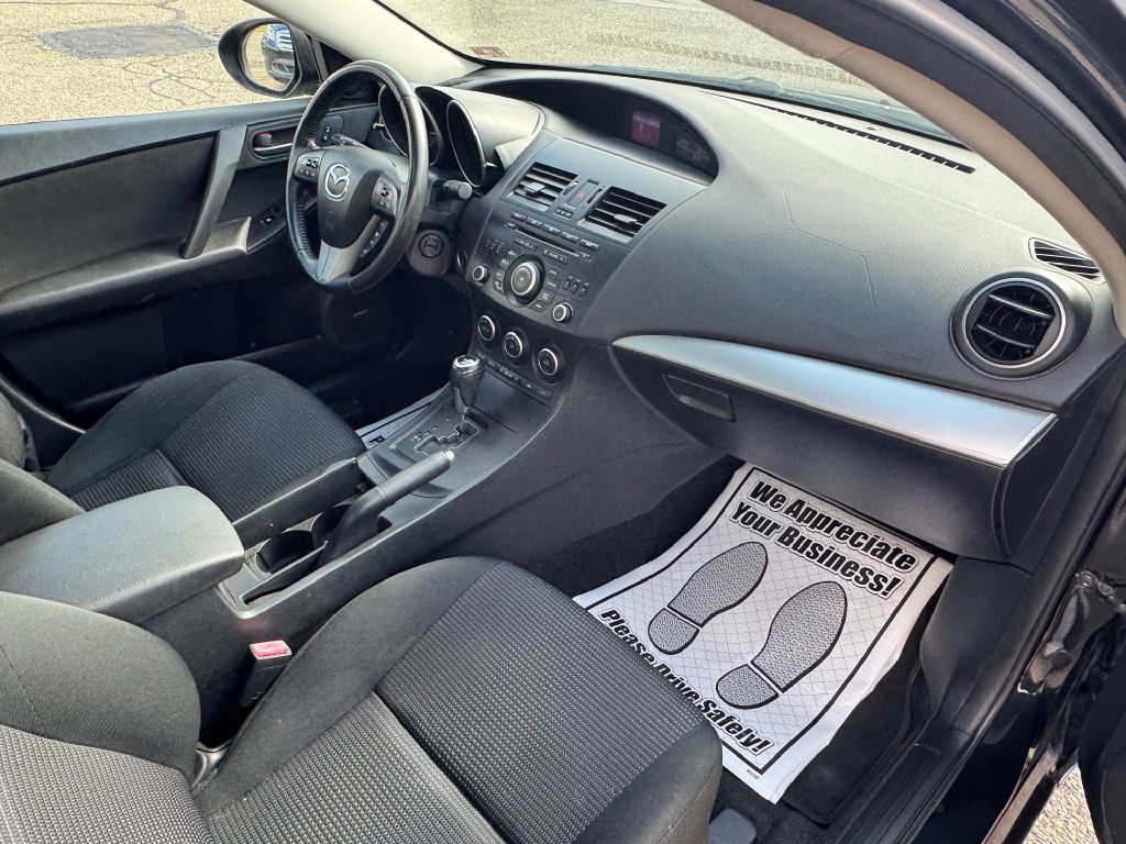 2013 Mazda Mazda3 Image 19