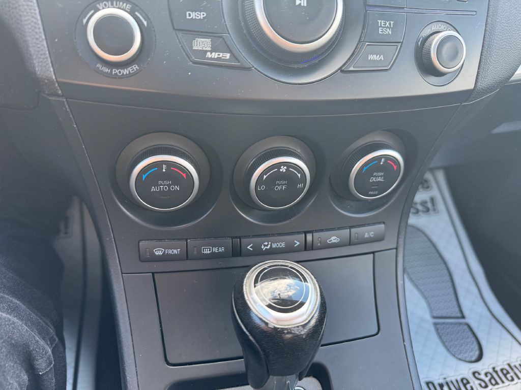 2013 Mazda Mazda3 Image 20