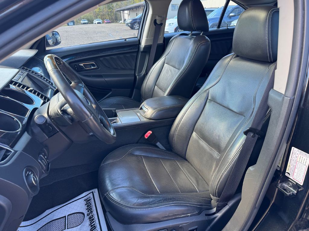 2012 Ford Taurus Image 11