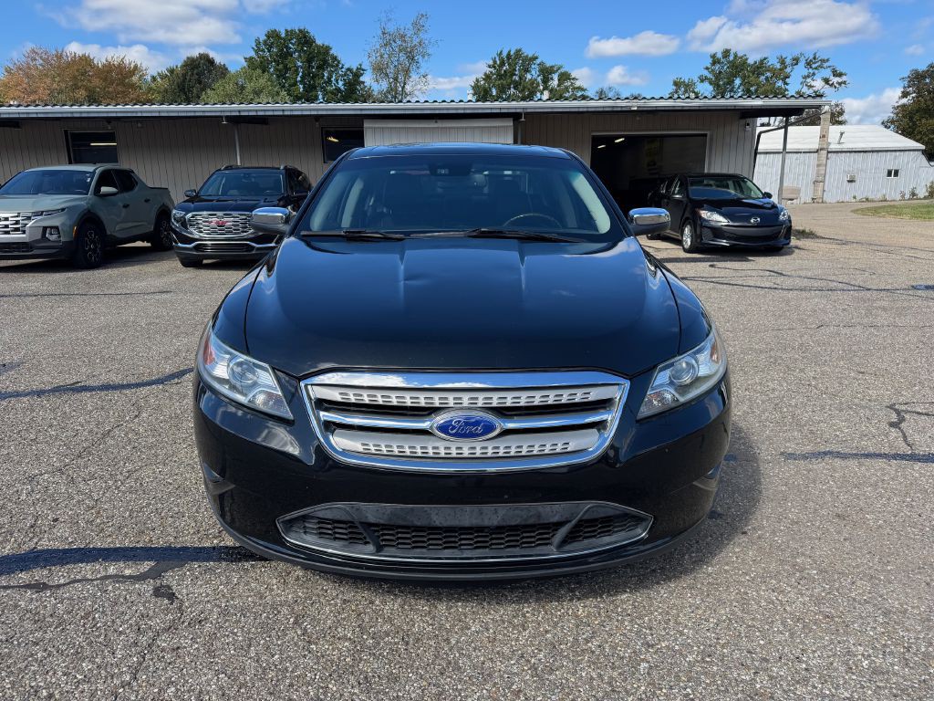 2012 Ford Taurus Image 2