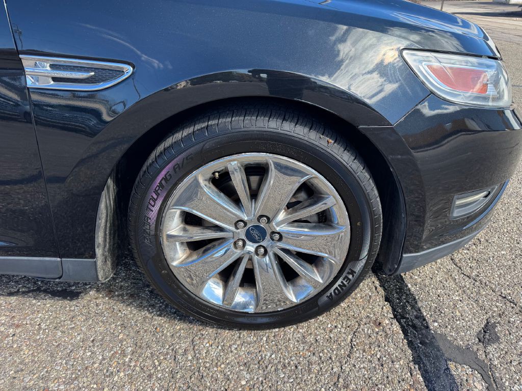 2012 Ford Taurus Image 6