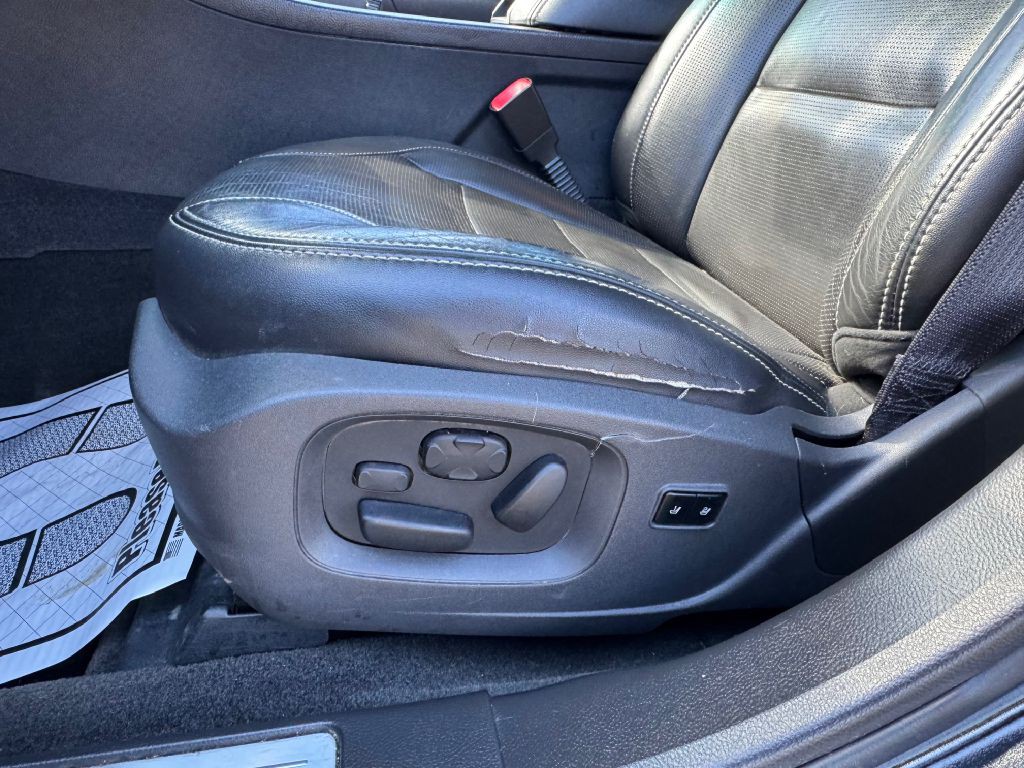 2012 Ford Taurus Image 16