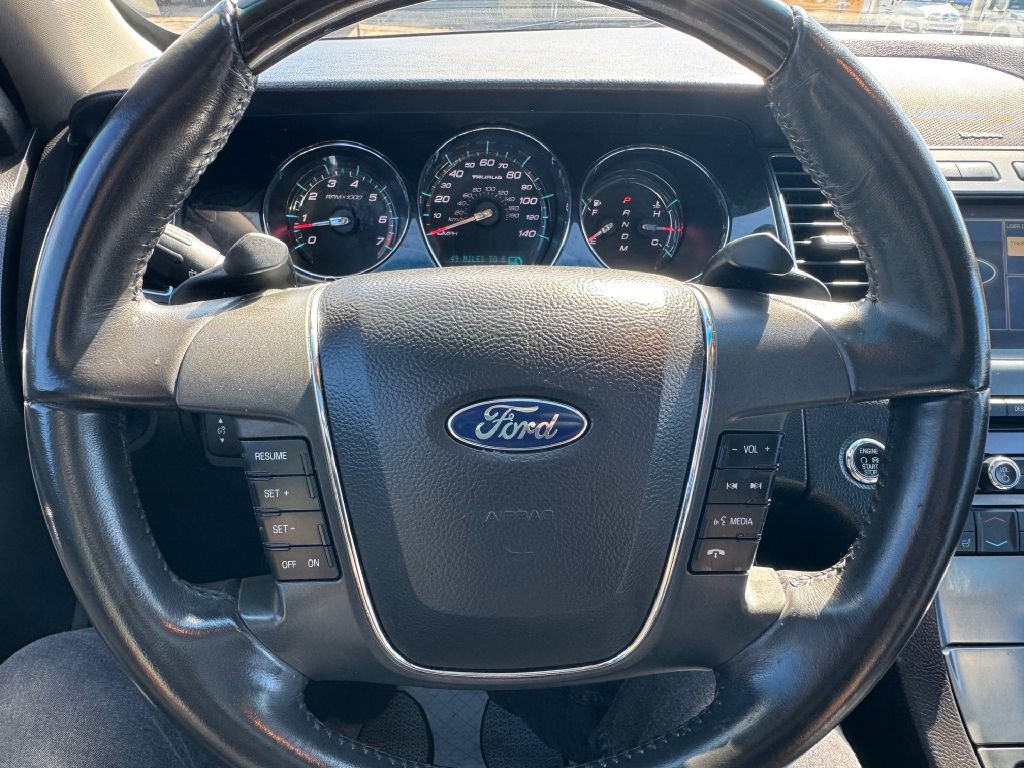 2012 Ford Taurus Image 19