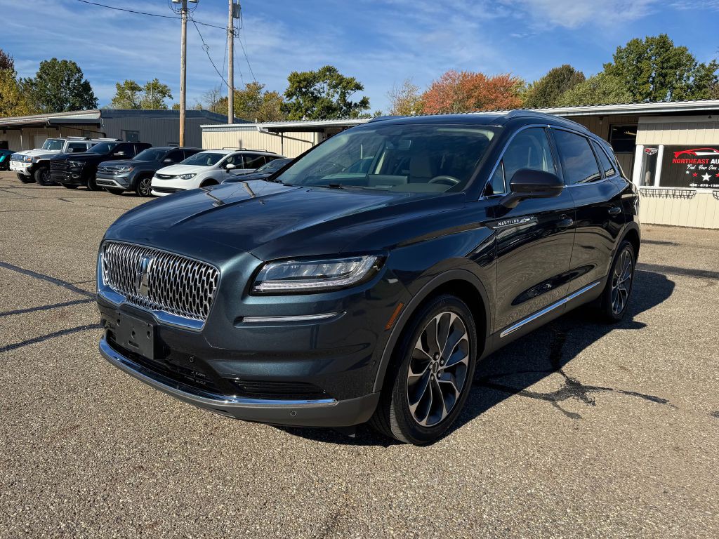 2022 Lincoln Nautilus Image 3