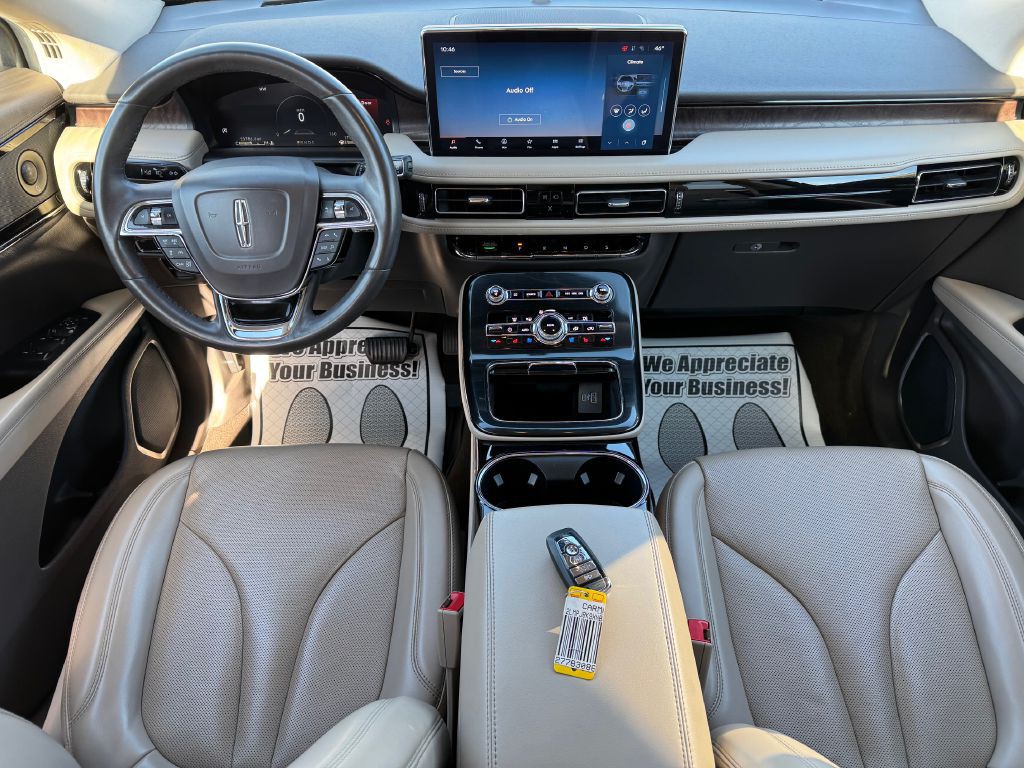 2022 Lincoln Nautilus Image 13