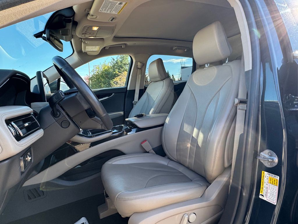 2022 Lincoln Nautilus Image 28