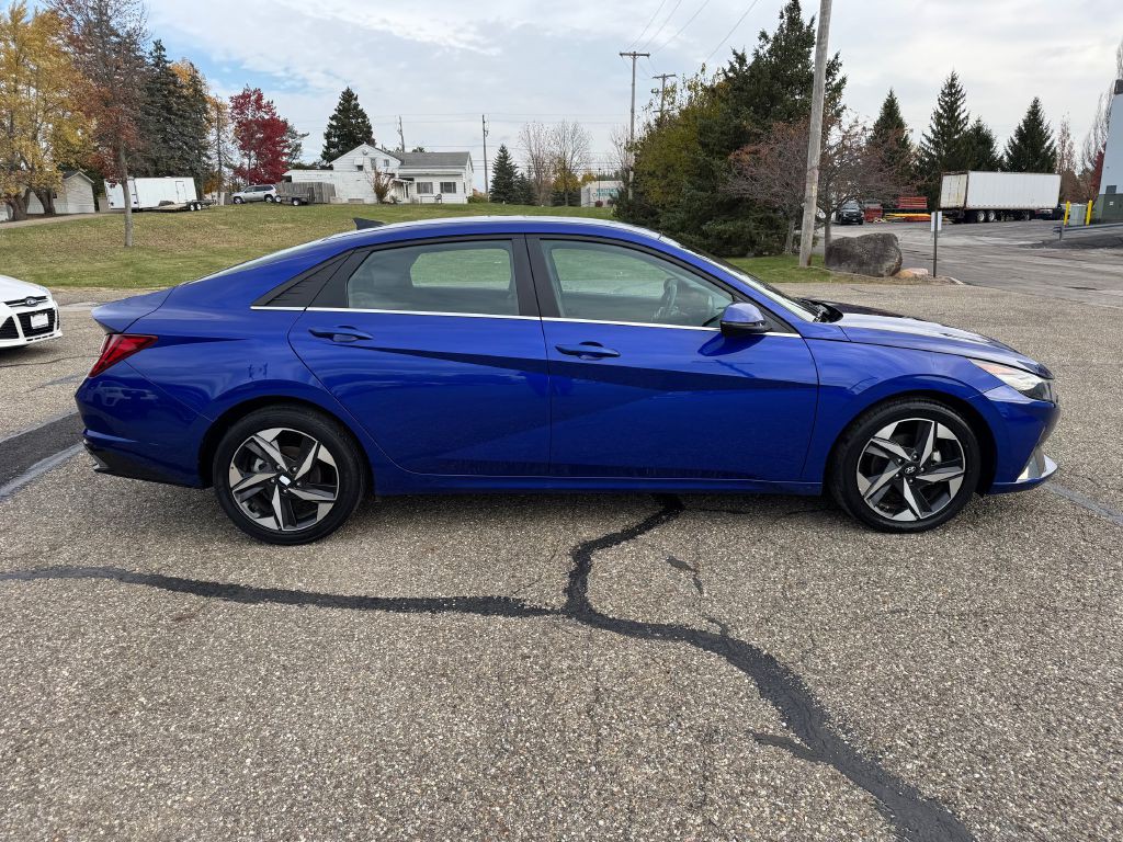 2021 Hyundai Elantra Image 4
