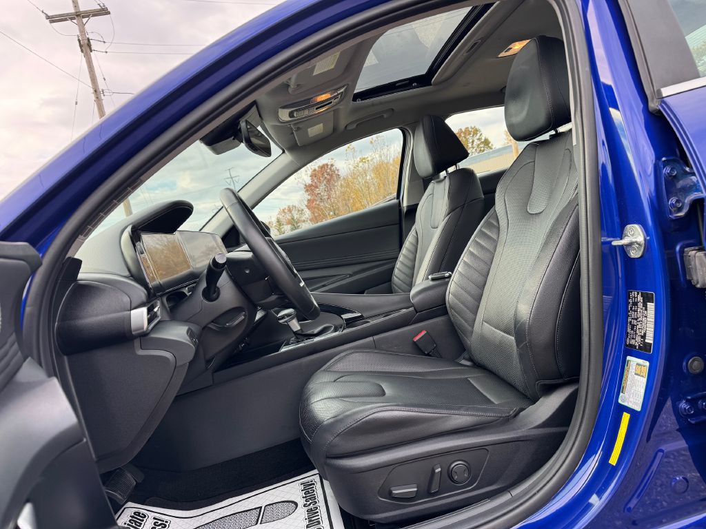 2021 Hyundai Elantra Image 12