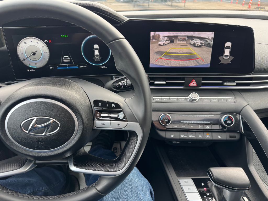 2021 Hyundai Elantra Image 17