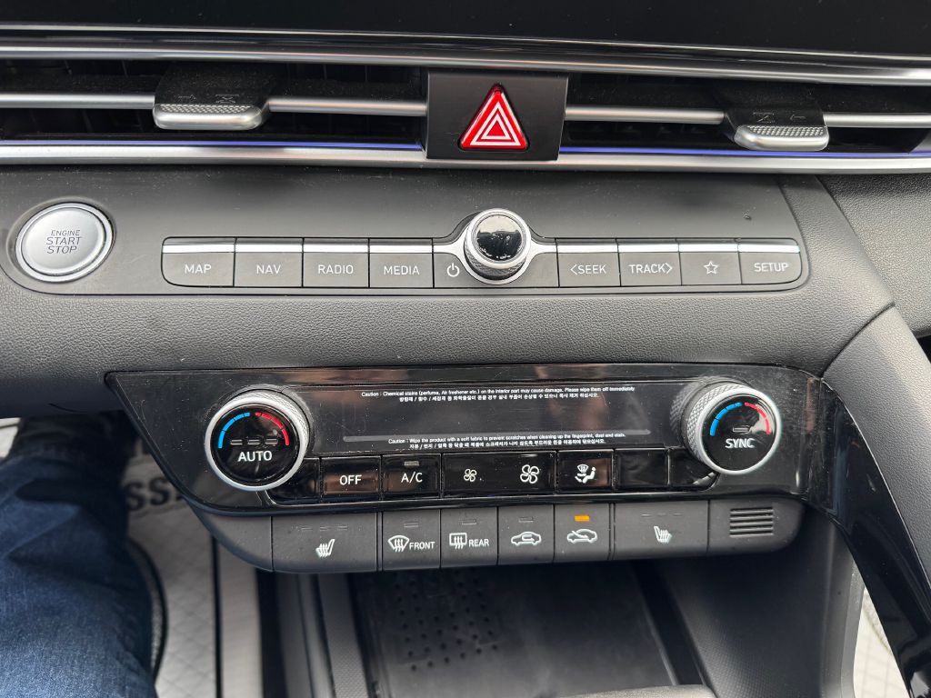 2021 Hyundai Elantra Image 19