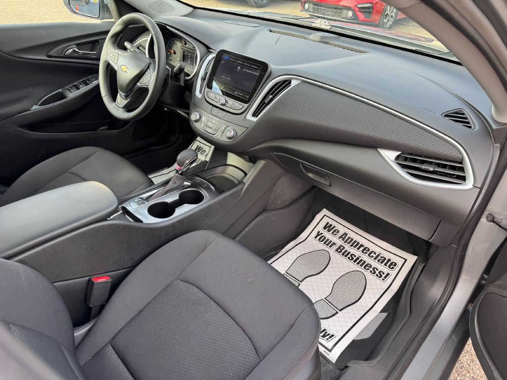 2024 Chevrolet Malibu Image 9