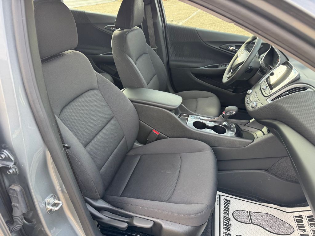 2024 Chevrolet Malibu Image 10