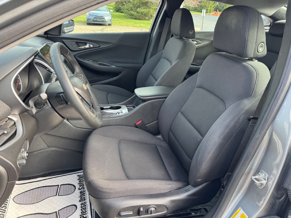 2024 Chevrolet Malibu Image 11