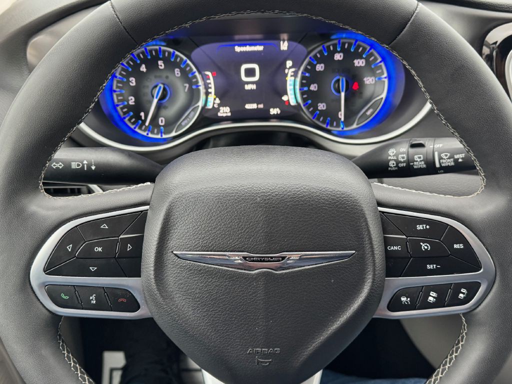 2024 Chrysler Pacifica Image 14