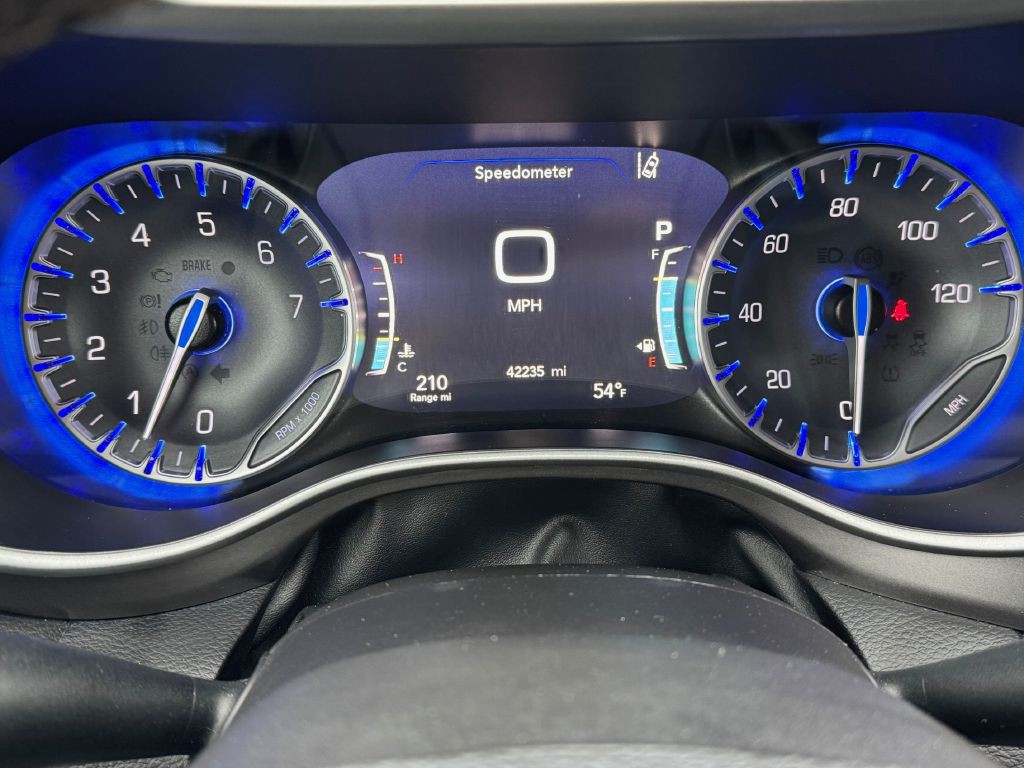 2024 Chrysler Pacifica Image 15