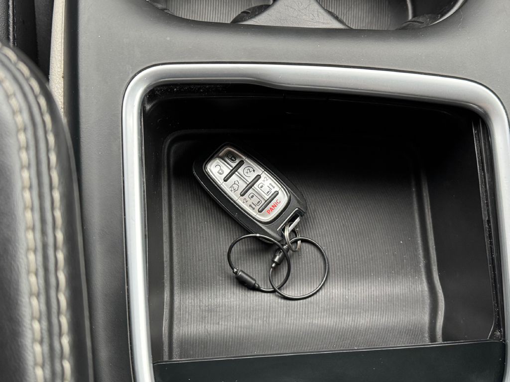 2024 Chrysler Pacifica Image 21