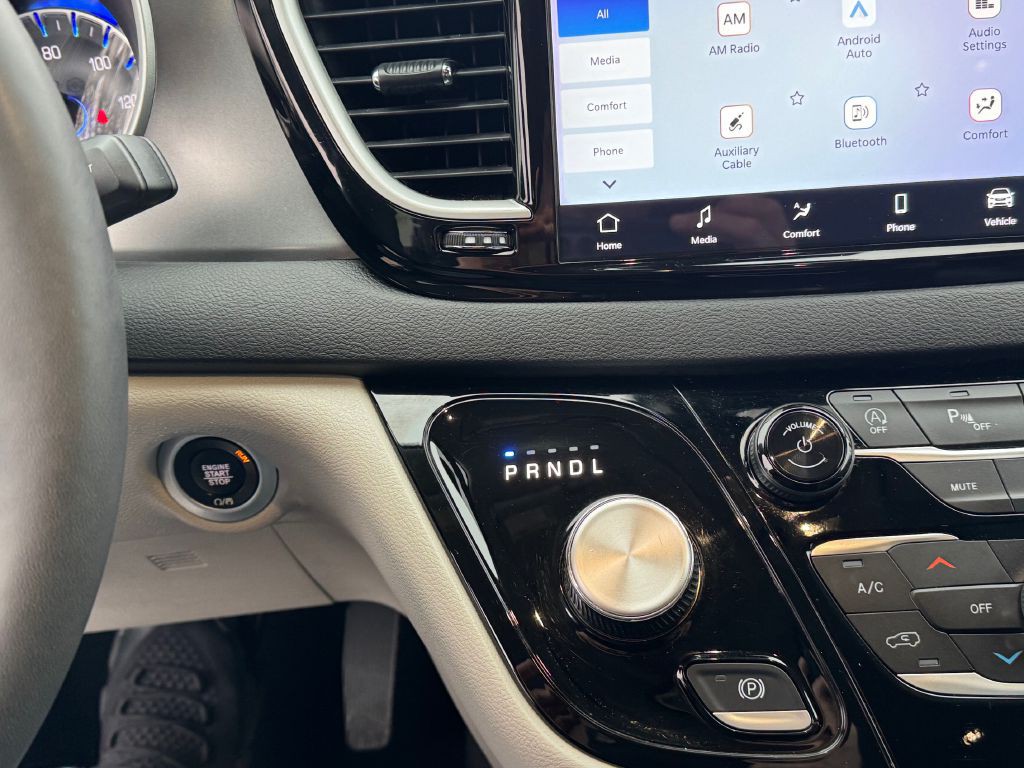 2024 Chrysler Pacifica Image 27