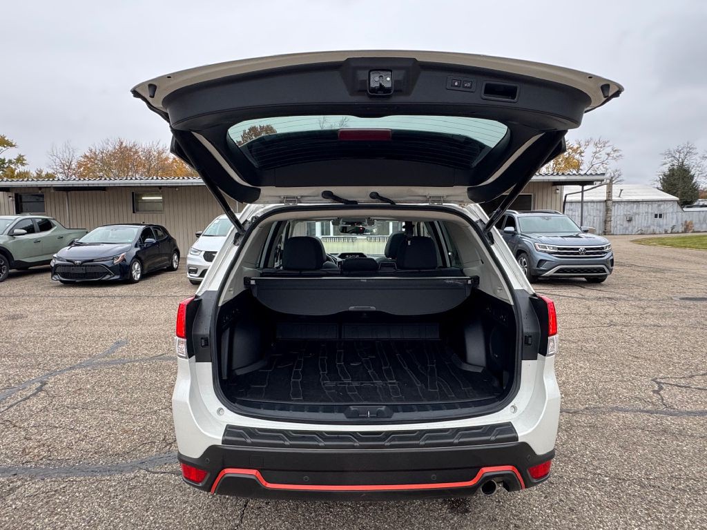 2021 Subaru Forester Image 9