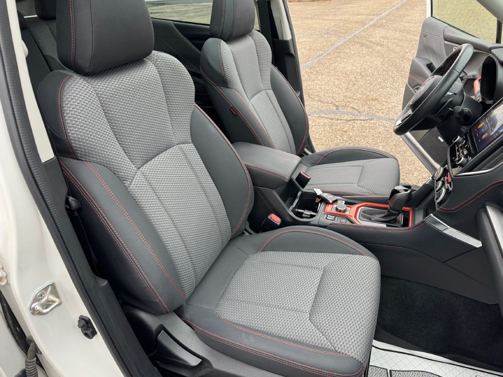 2021 Subaru Forester Image 32