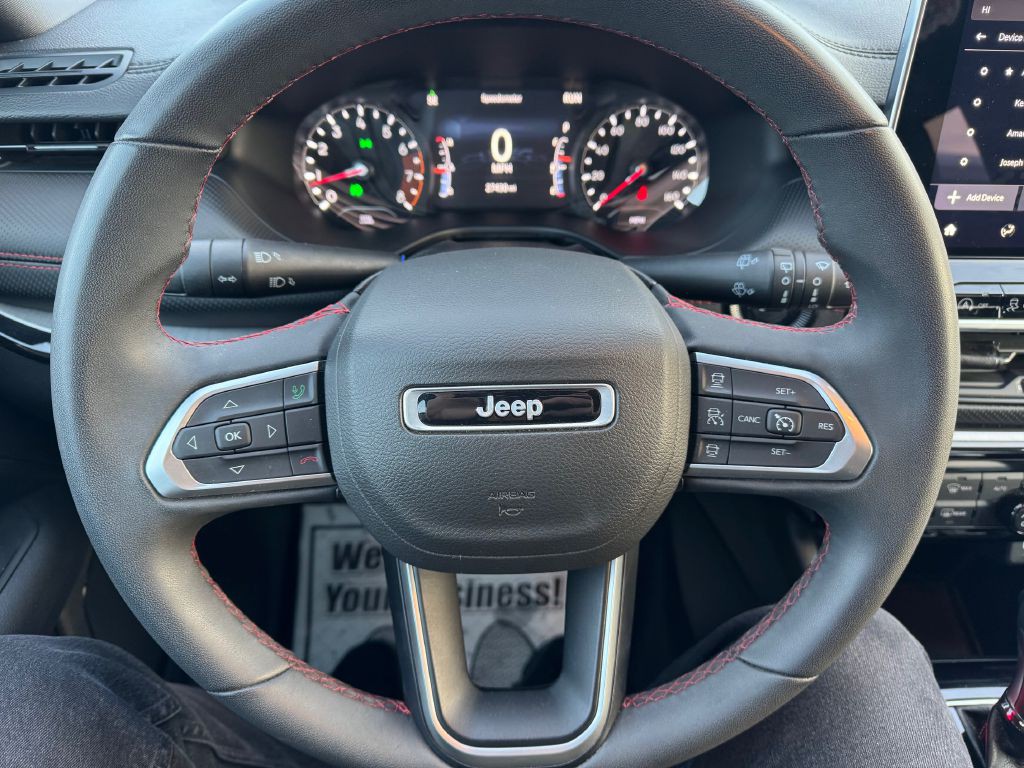 2023 Jeep Compass Image 9