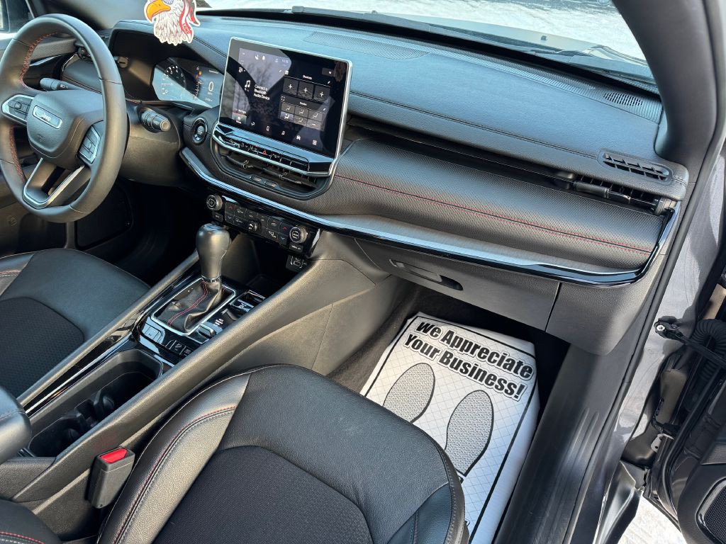 2023 Jeep Compass Image 19