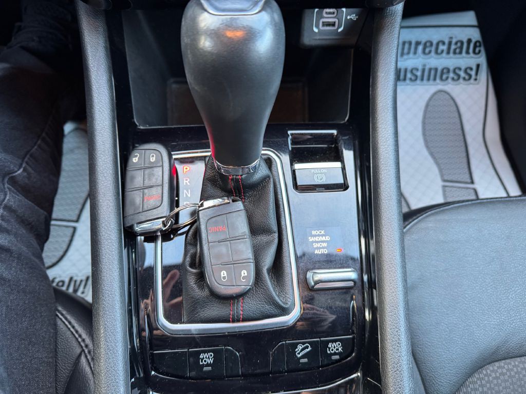 2023 Jeep Compass Image 37