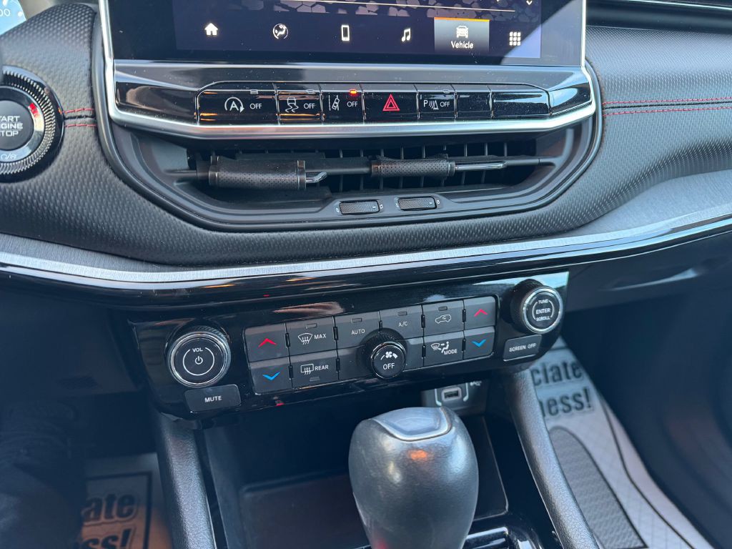 2023 Jeep Compass Image 40