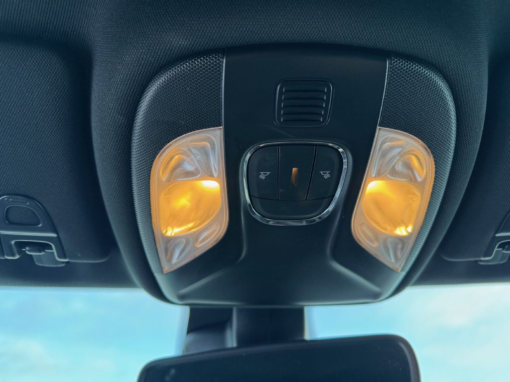 2023 Jeep Compass Image 50