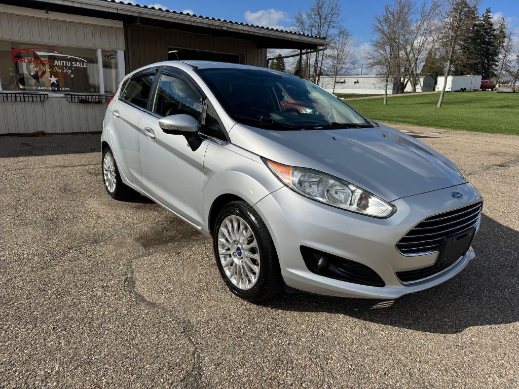 2015 Ford Fiesta Image 1