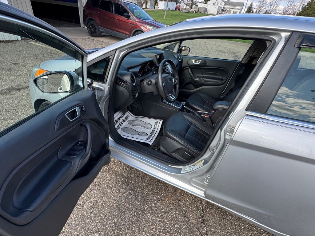 2015 Ford Fiesta Image 14