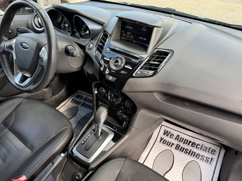 2015 Ford Fiesta Image 20
