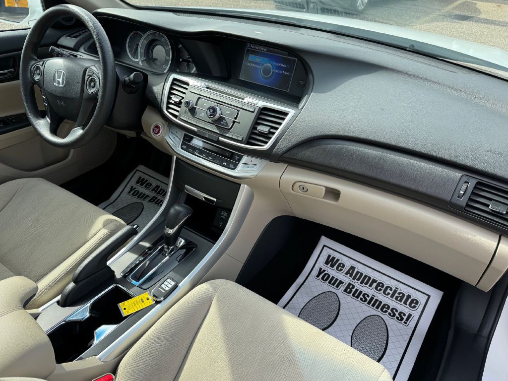 2014 Honda Accord Image 16