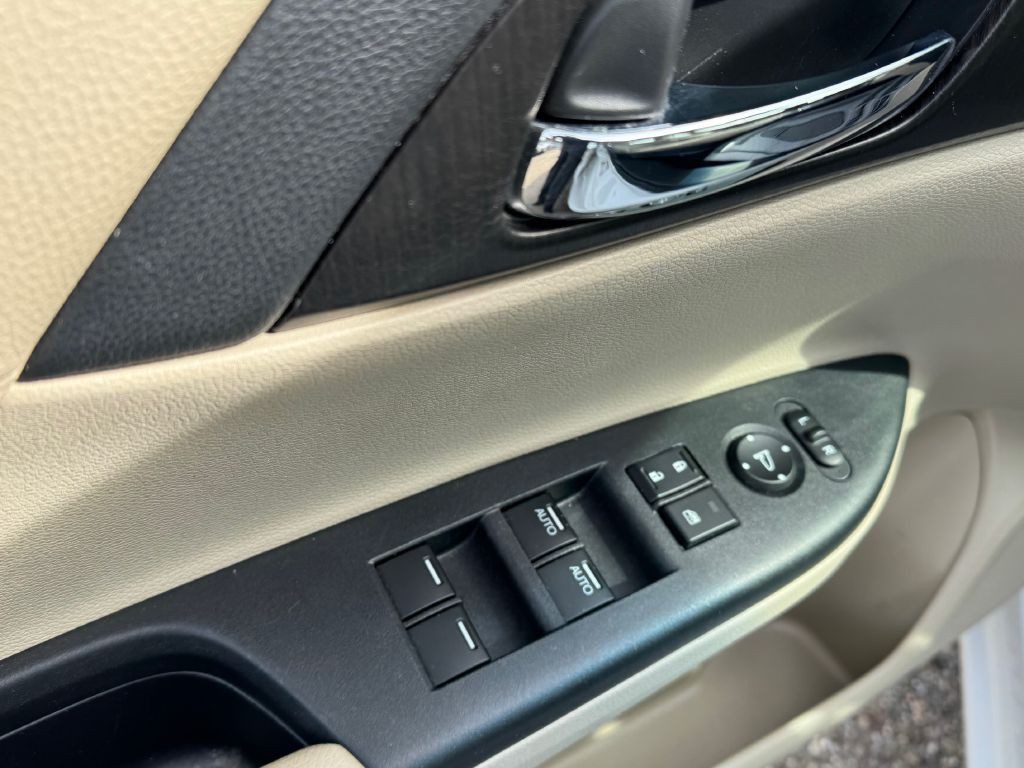 2014 Honda Accord Image 29
