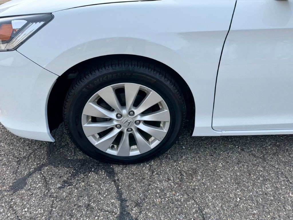 2014 Honda Accord Image 30