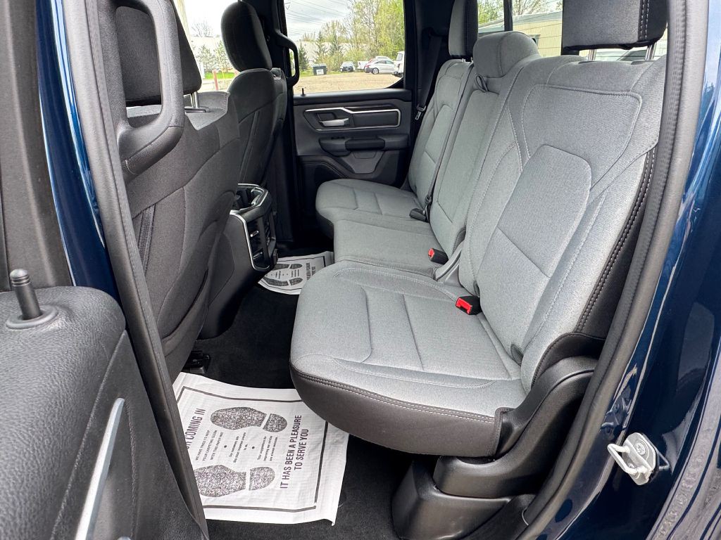 2021 RAM 1500 Image 12