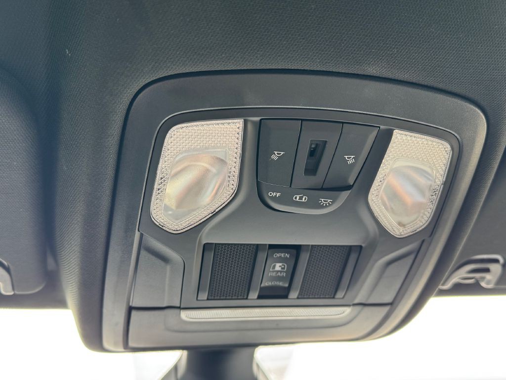 2021 RAM 1500 Image 27