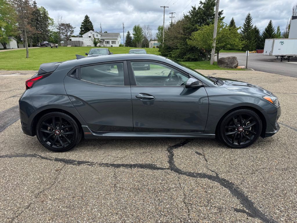 2019 Hyundai Veloster Image 4