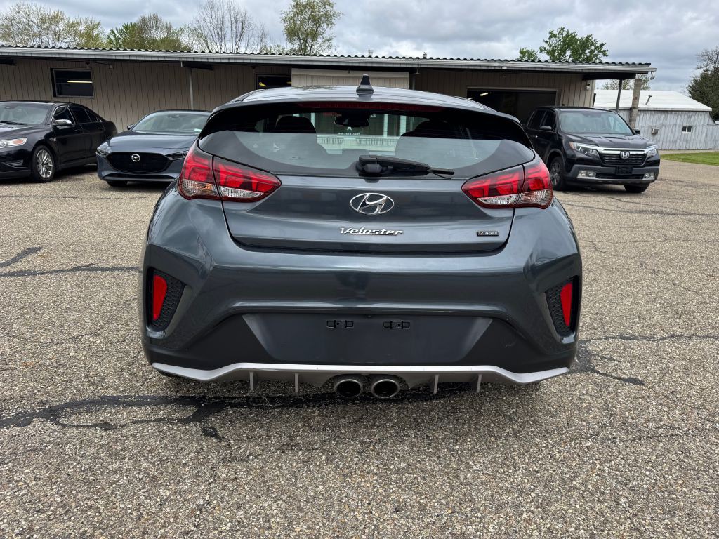 2019 Hyundai Veloster Image 9