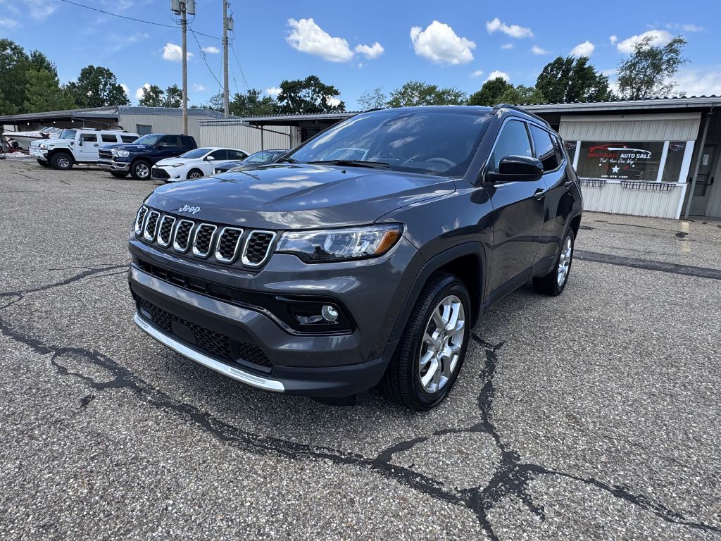 2024 Jeep Compass Image 1