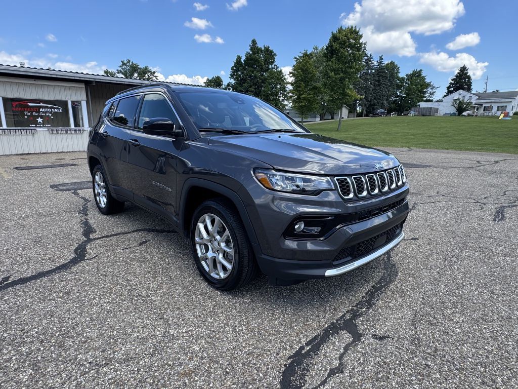 2024 Jeep Compass Image 3