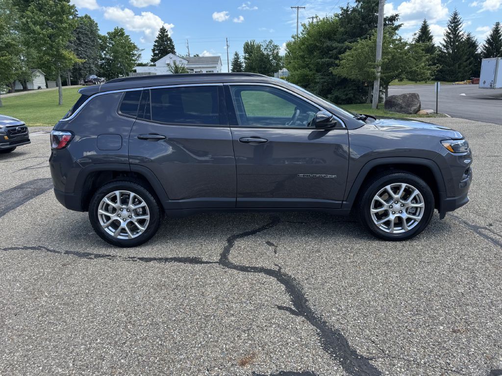 2024 Jeep Compass Image 4