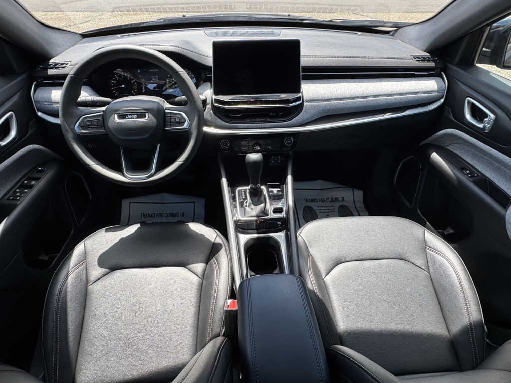 2024 Jeep Compass Image 32