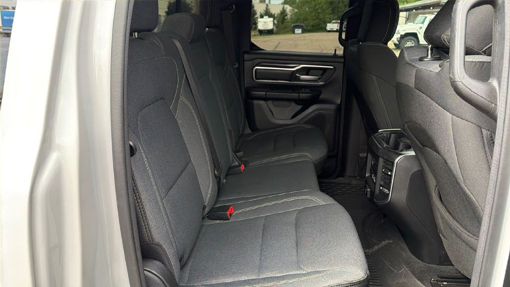 2022 RAM 1500 Image 24