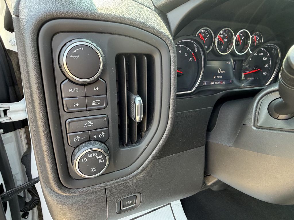 2021 Chevrolet Silverado 1500 Image 24
