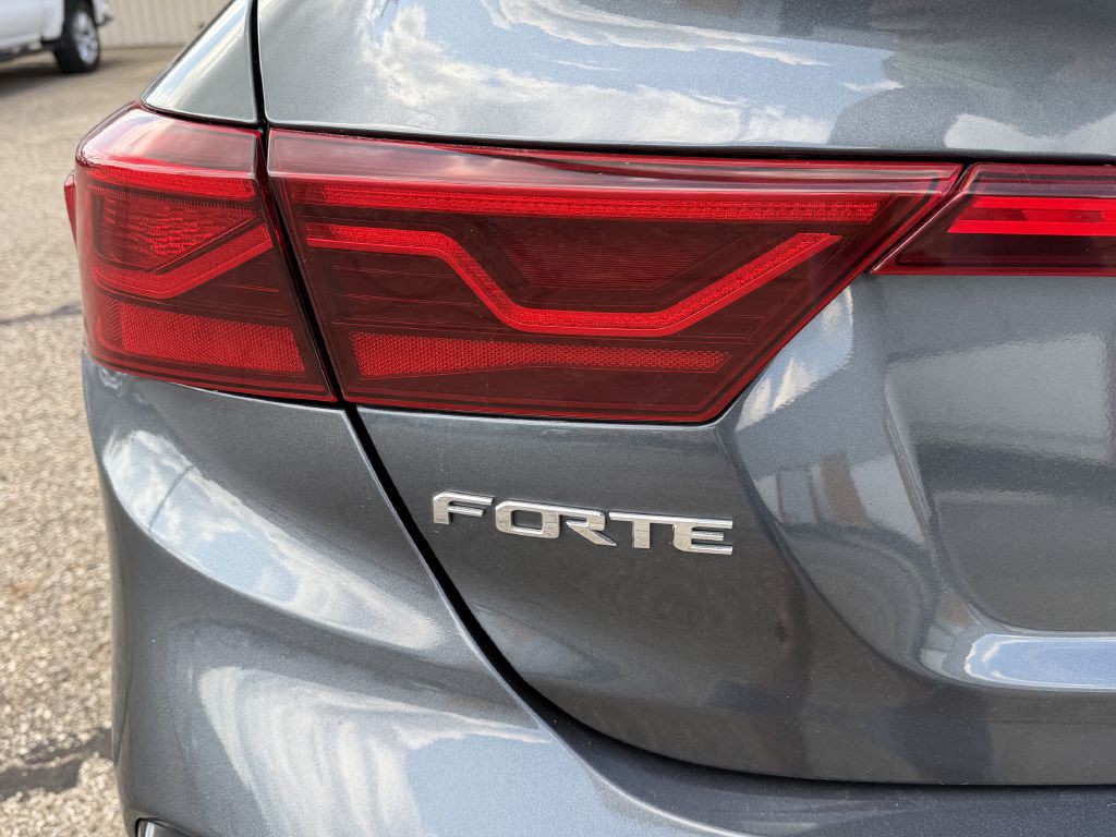 2021 Kia Forte Image 36